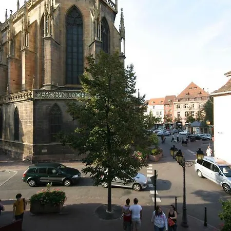 Apart' Break קולמר